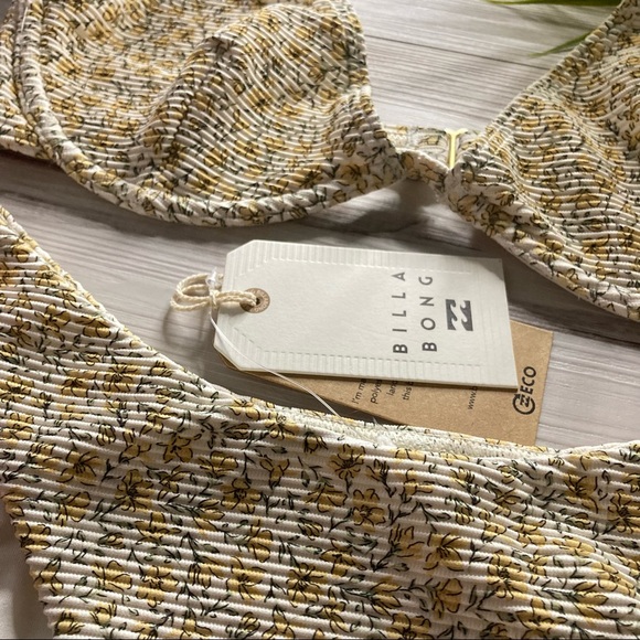 Billabong βοΈ Ditsy Floral Underwire Top x Hike Bottom Bikini Set - Picture 6 of 14
